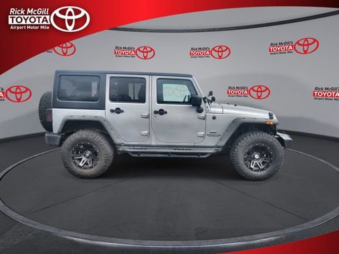 Used 2017 Jeep Wrangler Unlimited Sport w/ Quick Order Package 24S AWD/4WD image 9