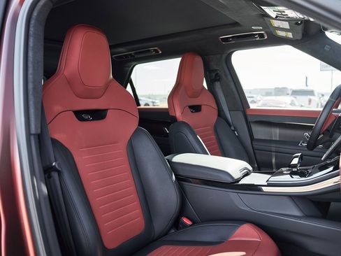 Used 2025 Land Rover Range Rover Sport SV Edition Two image 36