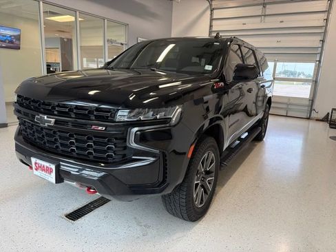 Used 2023 Chevrolet Suburban Z71 AWD/4WD image 6