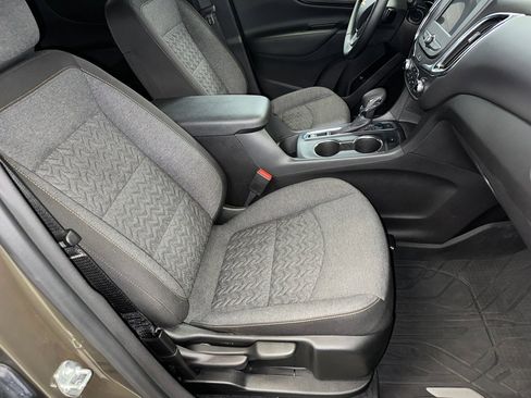 Certified 2024 Chevrolet Equinox LT w/ LPO, Floor Liner Package image 32