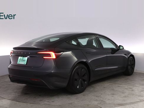 Used 2025 Tesla Model 3 Long Range RWD image 3