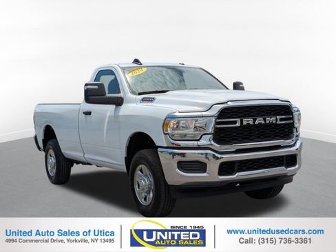 Used 2024 RAM 2500 Tradesman w/ Chrome Appearance Group AWD/4WD image 1