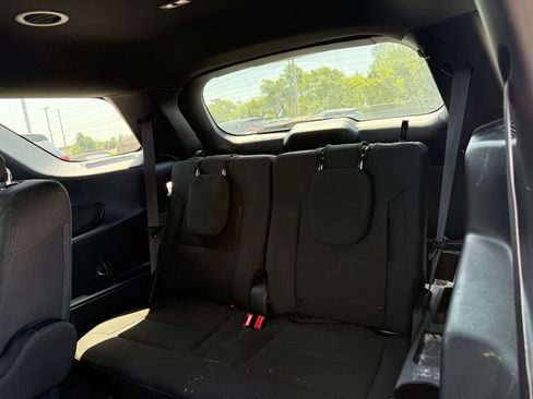 Used 2020 Ford Explorer XLT AWD/4WD image 13
