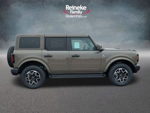New 2026 Ford Bronco Outer Banks AWD/4WD image 4