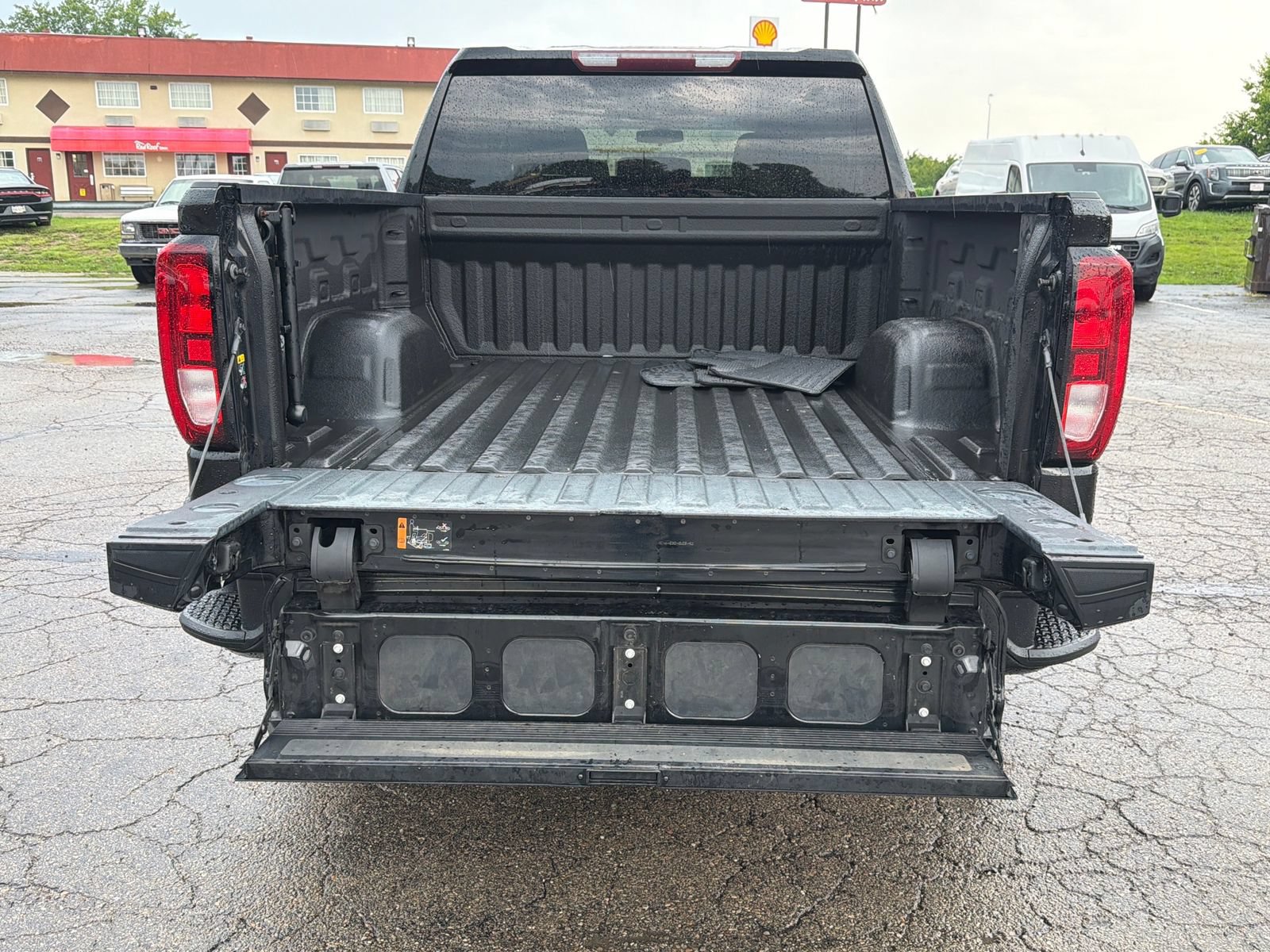 Used 2021 GMC Sierra 1500 Elevation AWD/4WD image 25