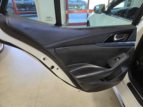Used 2018 Nissan Maxima SR w/ Midnight Edition FWD image 28