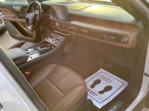 Used 2023 Lincoln Aviator Reserve w/ Equipment Group 201A image 39