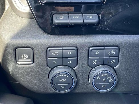 New 2025 Chevrolet Silverado 2500 LTZ w/ LTZ Plus Package AWD/4WD image 28