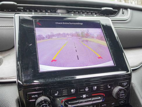 Used 2022 Jeep Grand Cherokee Overland w/ Luxury Tech Group IV image 21