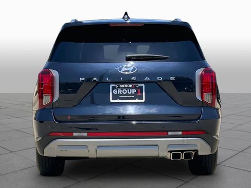 Used 2024 Hyundai Palisade SEL FWD image 5