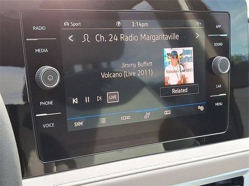 New 2025 Volkswagen Taos SE image 14