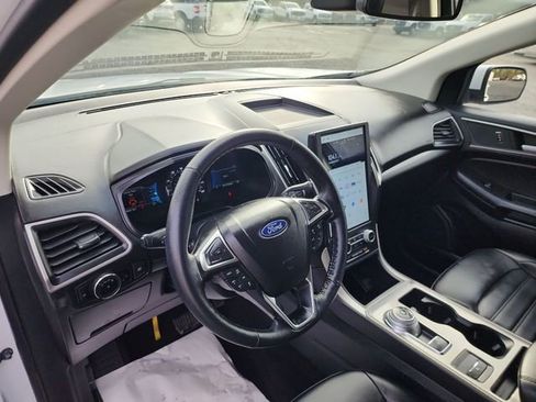 Used 2024 Ford Edge SEL image 10