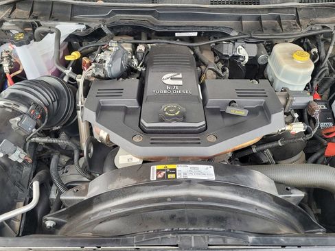 Used 2015 RAM 2500 Laramie w/ Cold Weather Group image 24