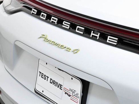 Certified 2023 Porsche Panamera 4 w/ Premium Package AWD/4WD image 35