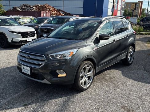 Used 2019 Ford Escape Titanium AWD/4WD image 2