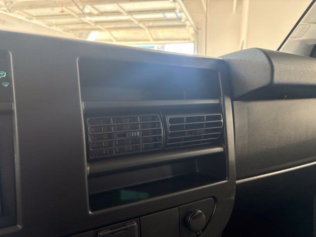 Used 2021 Chevrolet Express 2500 w/ Driver Convenience Package RWD image 41