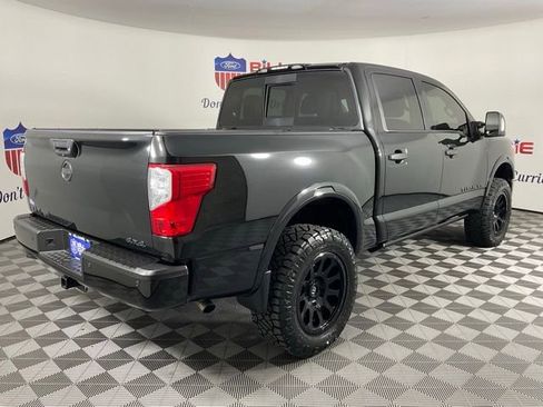 Used 2019 Nissan Titan PRO-4X w/ Pro-4x Convenience Package image 3