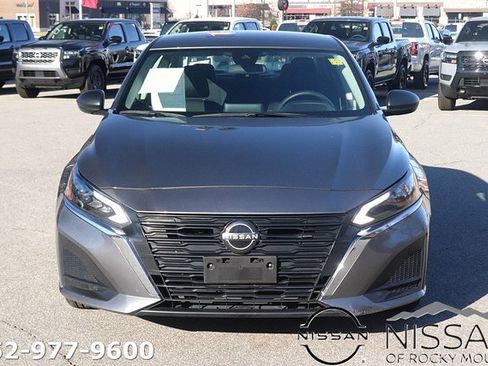 Certified 2024 Nissan Altima 2.5 SV image 2