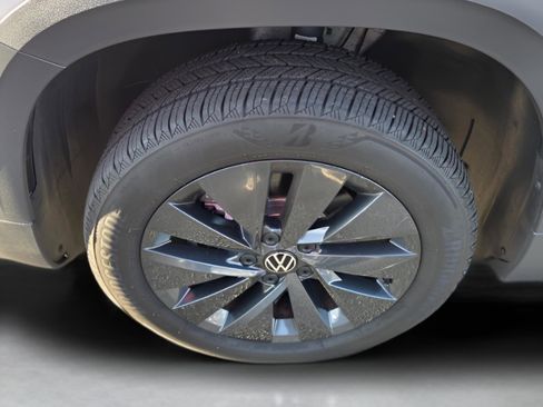 Used 2023 Volkswagen Taos S image 35