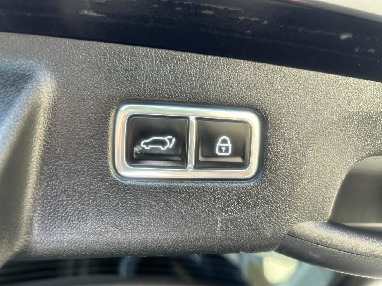 Used 2023 Kia Sorento EX AWD/4WD image 19