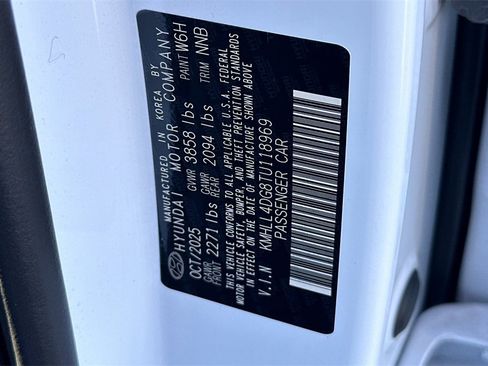 Used 2026 Hyundai Elantra SE image 32