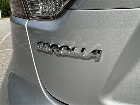 Used 2026 Toyota Corolla LE FWD image 10