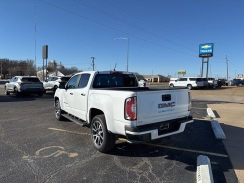 Used 2021 GMC Canyon Denali image 5