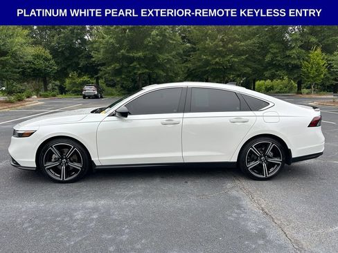 Used 2025 Honda Accord Sport image 8