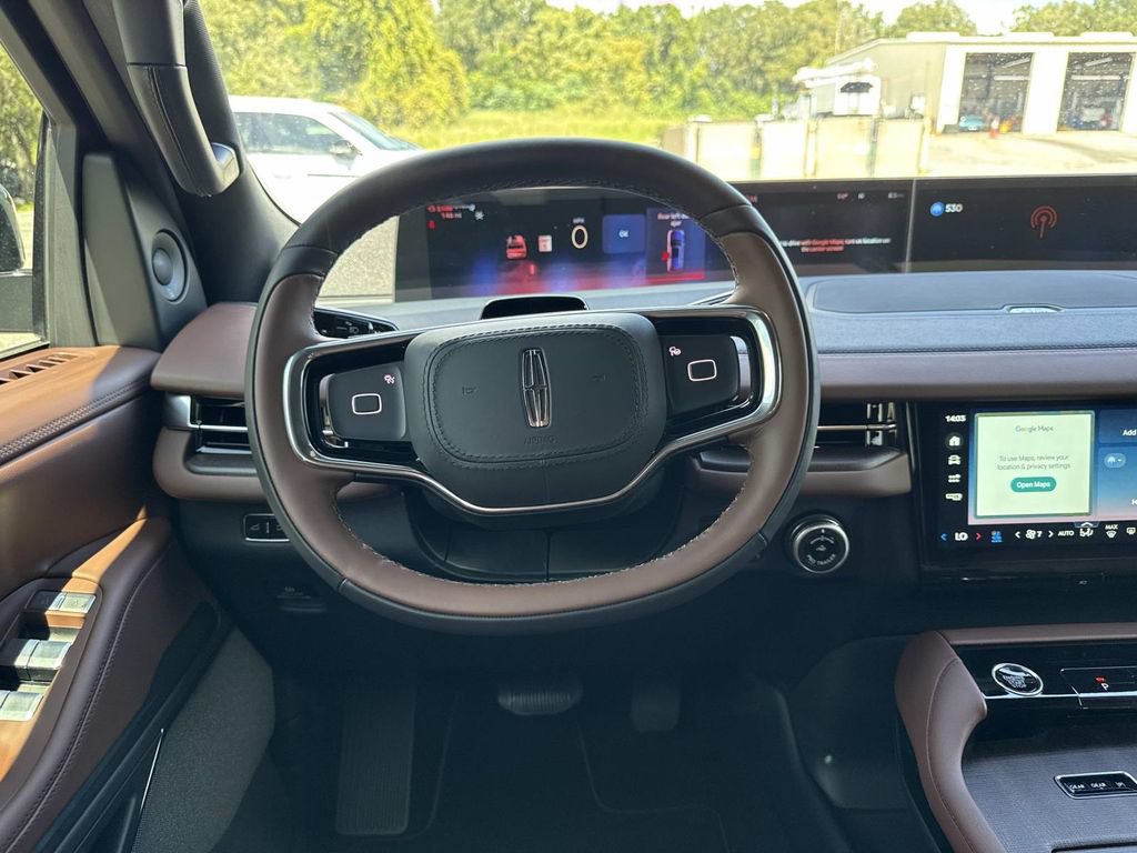 New 2026 Lincoln Navigator Reserve AWD/4WD image 18