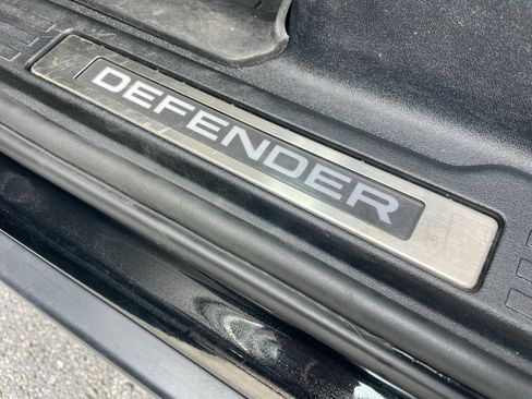 Used 2023 Land Rover Defender 90 X-Dynamic SE AWD/4WD image 38