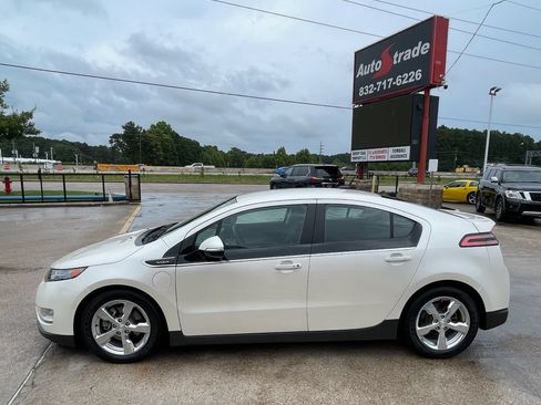 Used 2014 Chevrolet Volt FWD image 7