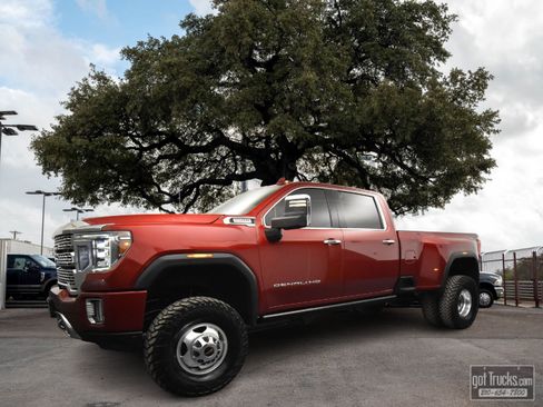 Used 2021 GMC Sierra 3500 Denali w/ Denali Ultimate Package image 1