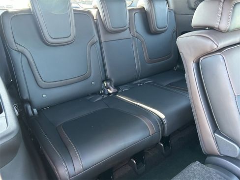 New 2026 Nissan Armada SL image 12