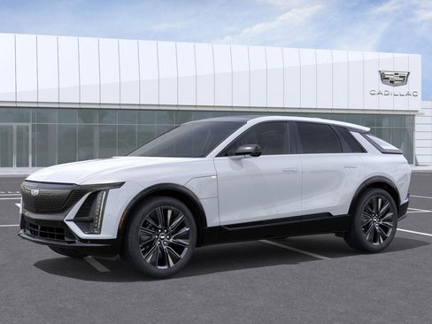 New 2026 Cadillac Lyriq Signature Sport image 2