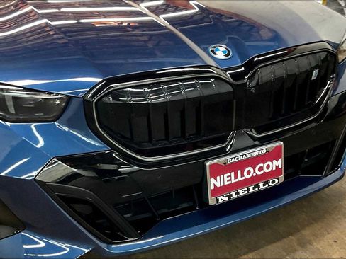 Used 2025 BMW i5 xDrive40 w/ Executive Package image 33