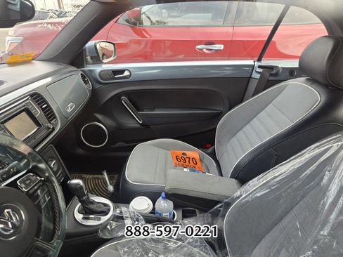Used 2016 Volkswagen Beetle 1.8T Denim image 2