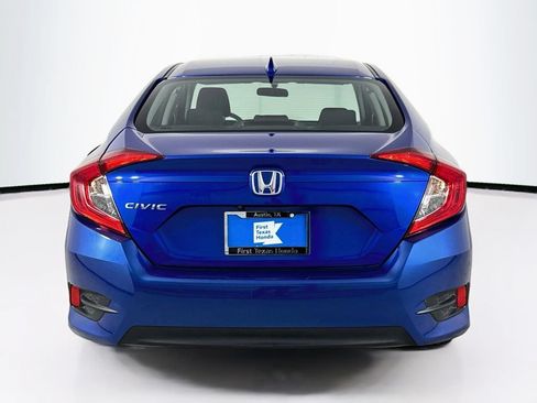 Used 2018 Honda Civic EX image 6