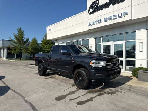 Used 2022 RAM 2500 Laramie AWD/4WD image 1