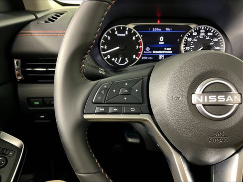 Certified 2025 Nissan Sentra SR w/ Midnight Edition FWD image 11