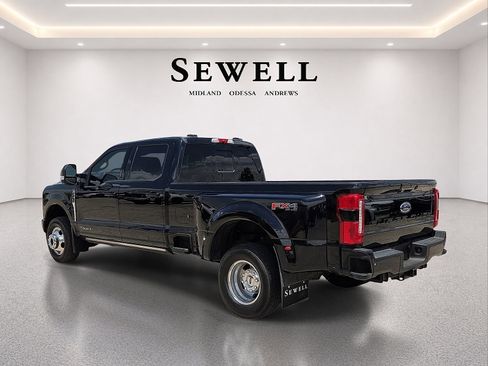 Used 2024 Ford F350 Lariat w/ Lariat Ultimate Package AWD/4WD image 3