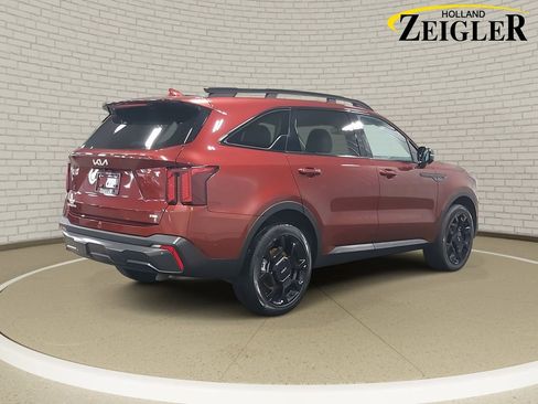Used 2024 Kia Sorento SX image 5