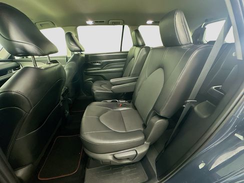 Used 2024 Toyota Grand Highlander FWD image 27