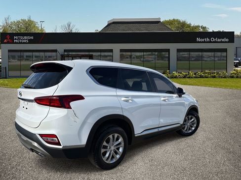 Used 2020 Hyundai Santa Fe SE image 5