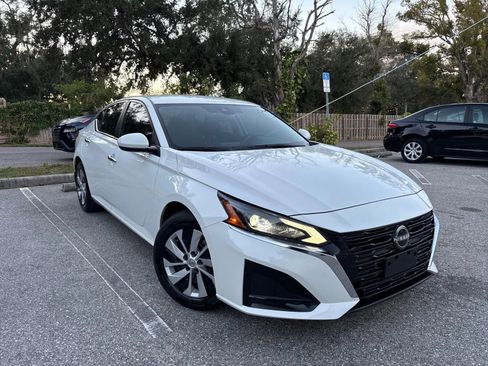 Used 2023 Nissan Altima 2.5 S FWD image 4