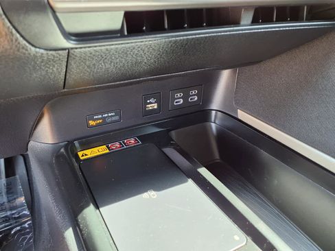 Certified 2025 Toyota Camry LE FWD image 24