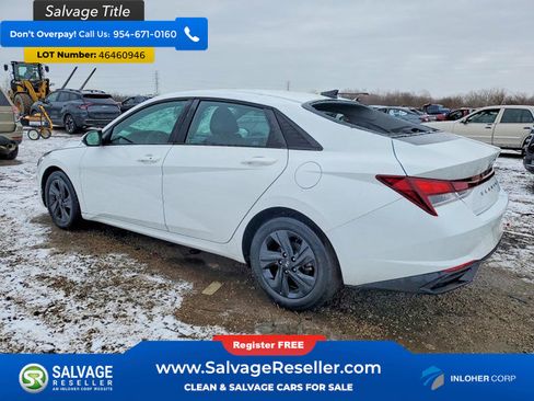 Used 2021 Hyundai Elantra SEL w/ Cargo Package image 3