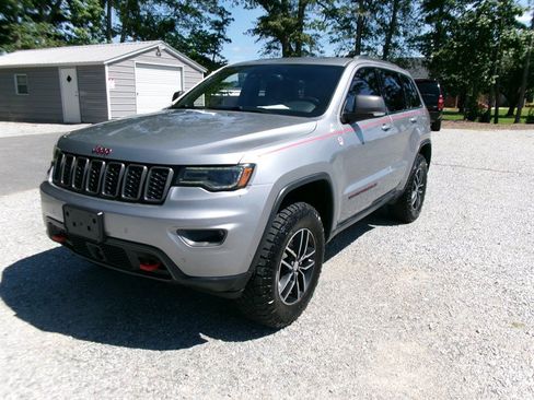 Used 2017 Jeep Grand Cherokee Trailhawk w/ Trailhawk Luxury Group AWD/4WD image 1