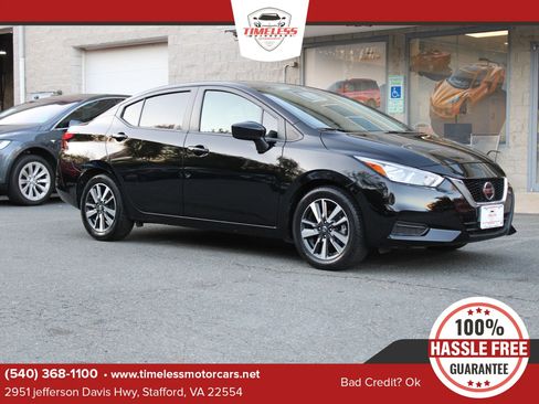 Used 2022 Nissan Versa SV FWD image 1