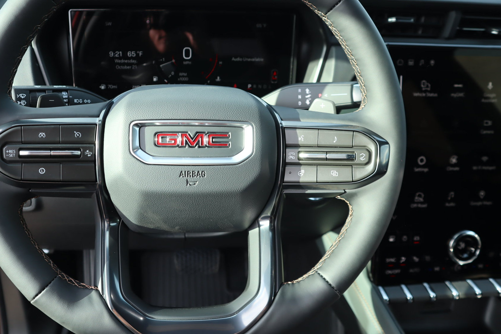 New 2027 GMC Terrain AT4 w/ Convenience Package III AWD/4WD image 6