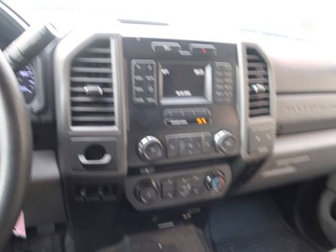 Used 2018 Ford F250 XL w/ Power Equipment Group image 11